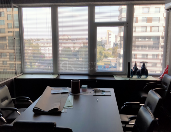 Горизонтальные алюминиевые жалюзи