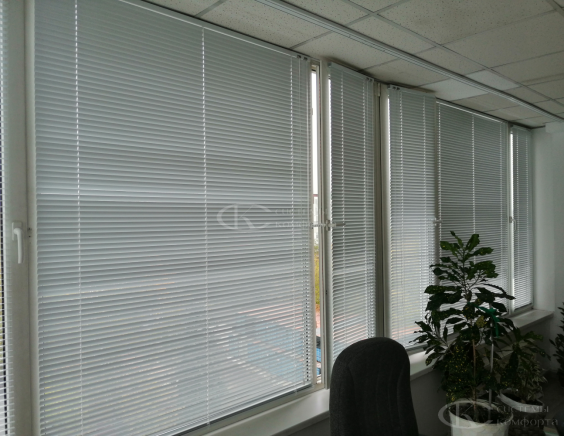 Горизонтальные алюминиевые жалюзи